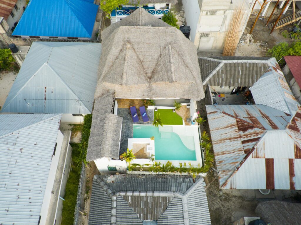 Holiday in Zanzibar book accommodation and adventure holidays learning to Kitesurf in Zanzibar byronairbb 5